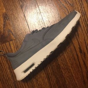 women’s nike air max thea’s